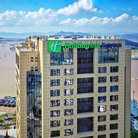 Holiday Inn Express Zhoushan Dinghai By Ihg Exterior photo