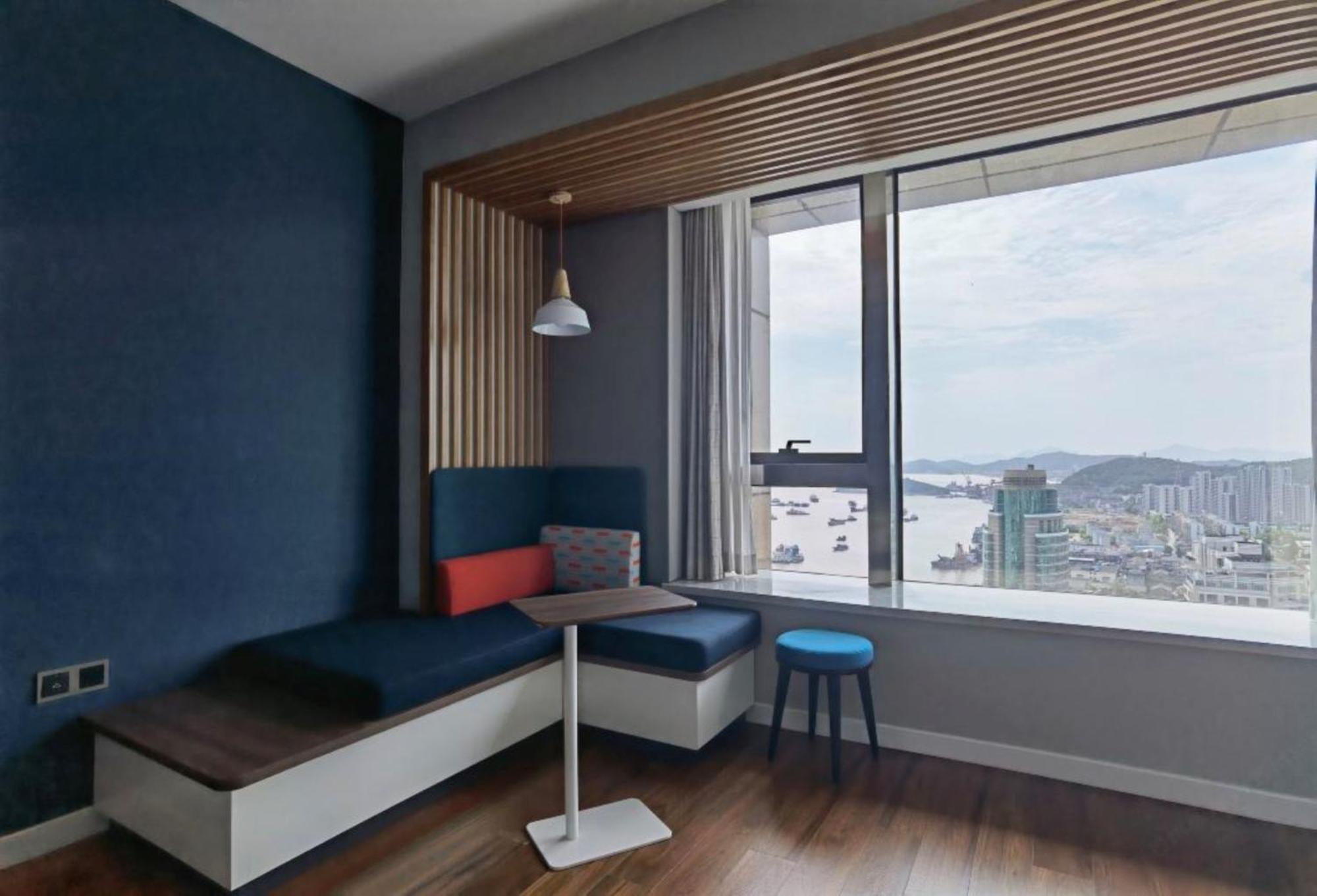 Holiday Inn Express Zhoushan Dinghai By Ihg Exterior photo