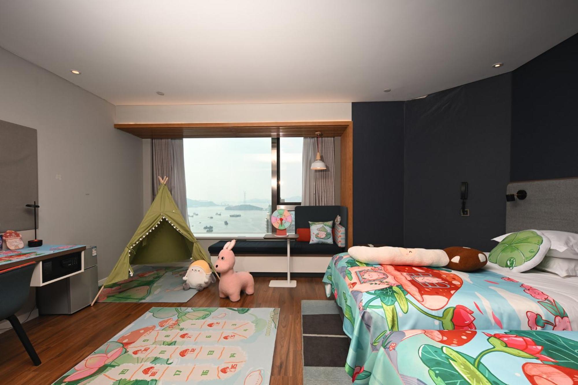 Holiday Inn Express Zhoushan Dinghai By Ihg Exterior photo